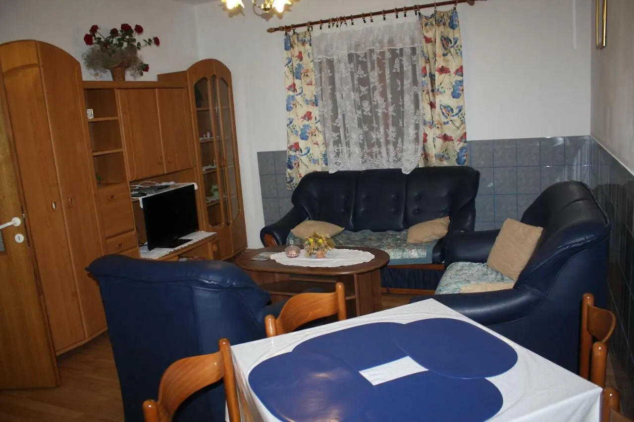 Toni I Kristina Apartment Baska  0*, Baska (Krk)